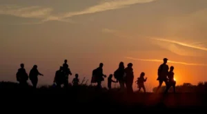 الهجرة السورية نحو أوروبا.. بين التراجع المؤقت واستمرار الدوافع الاقتصادية