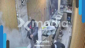 جريمة قتل مروّعة تهز حلب: مسلحان يقتحمان محل ذهب ويقتلان شقيقين